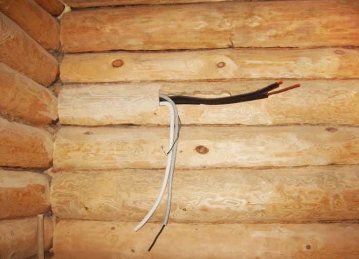 Скрытая проводка в деревянном доме - советы электрика